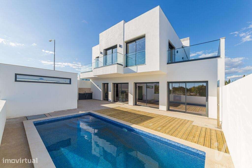 Casa / Villa T3 em Tavira (Santa Maria e Santiago) de 275,00 m2 - Grande imagem: 2/30