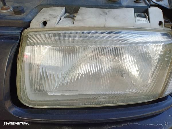 Farol Esq Volkswagen Polo (6N2) - 1