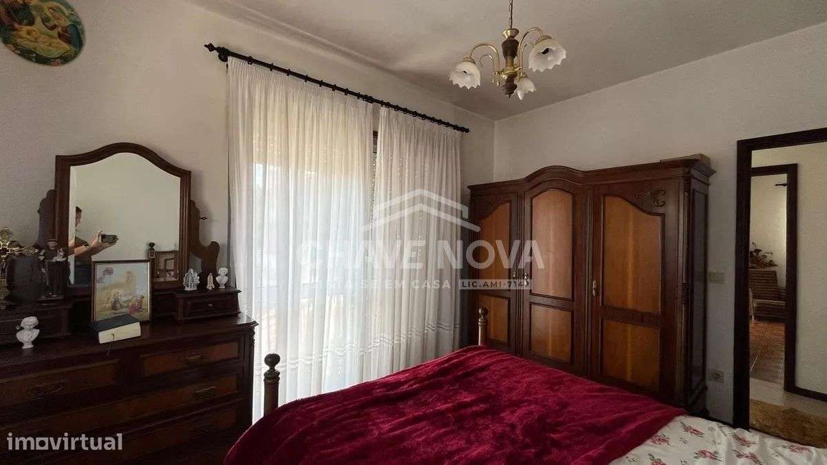Moradia Isolada de Quatro Frentes em Romariz – Santa Maria da Feira-22
