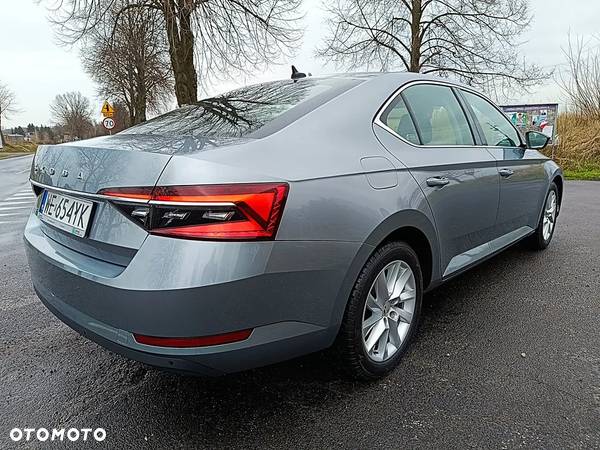 Skoda Superb 1.5 TSI ACT Ambition DSG - 17