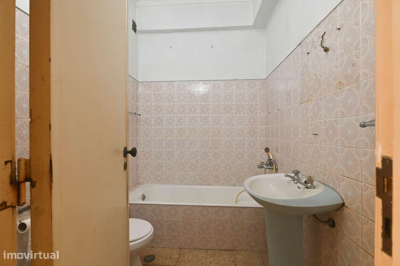 Apartamento T3 em Santa Iria de Azoia-10