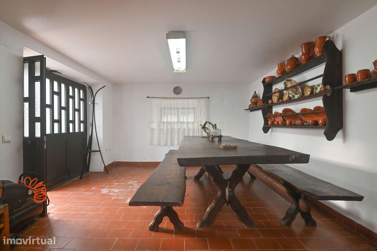 Oportunidade Única em Carnaxide | Terreno + Moradia com Elevado Potenc-29