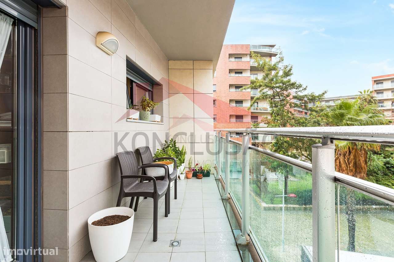 T2 em Excelente Estado | Garagem para 2 Viaturas | Arrecadação | Ur...-11