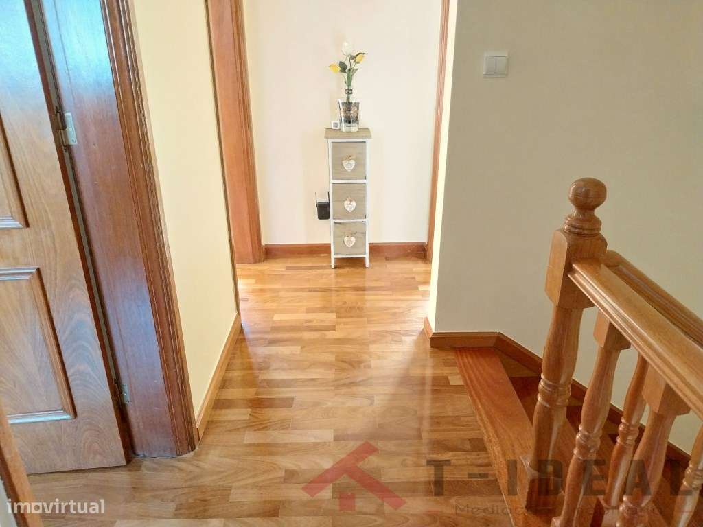 Moradia T3+1 próxima das praias-15