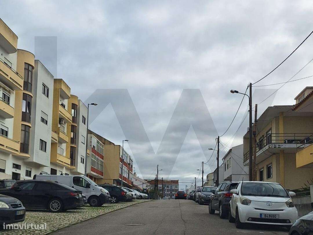 Garagem Box 66m2 – Laranjeiro / Feijó - Grande imagem: 4/6