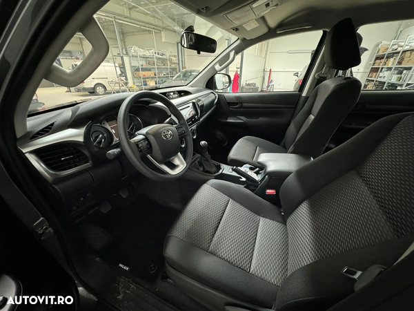 Toyota Hilux 2.4D 150CP 4x4 Double Cab 6MT Comfort - 8