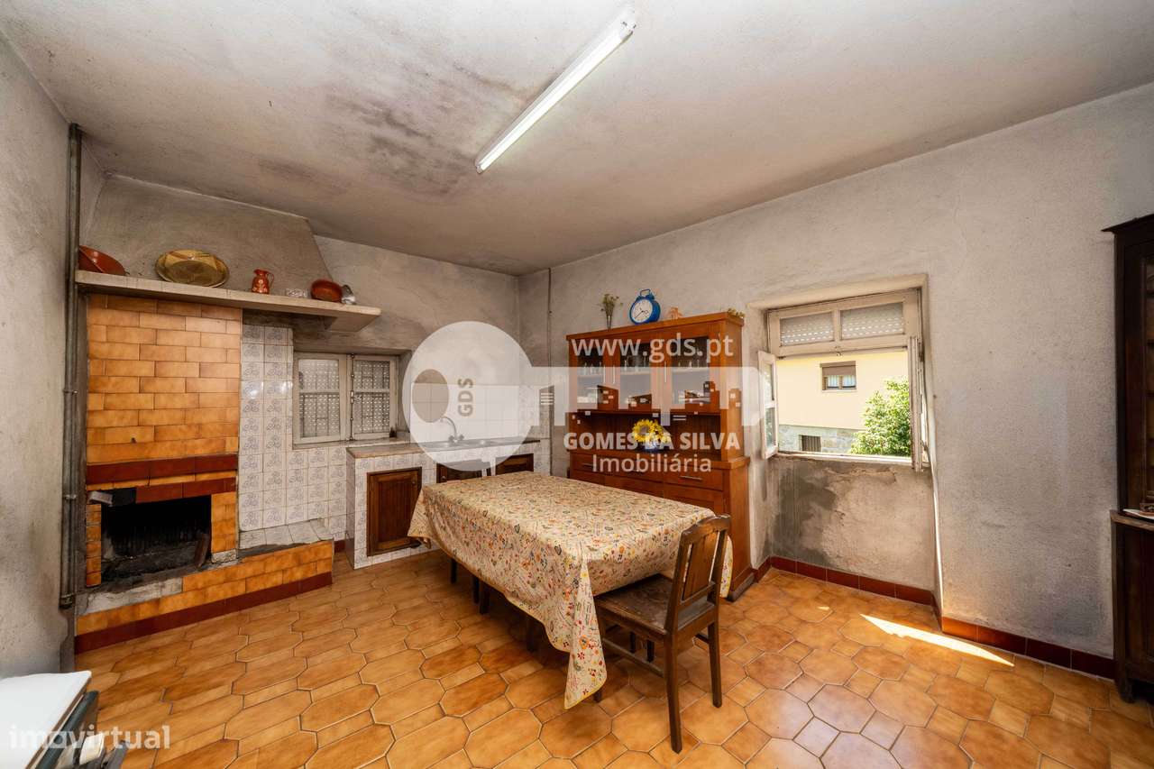 Moradia T3 na Loureira, Vila Verde-9
