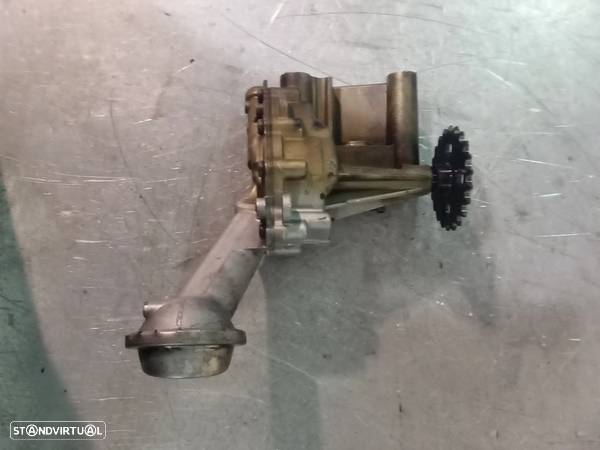 BOMBA DE OLEO RENAULT CLIO IV / MEGANE IV / MERCEDES A180D 150003395R - 2