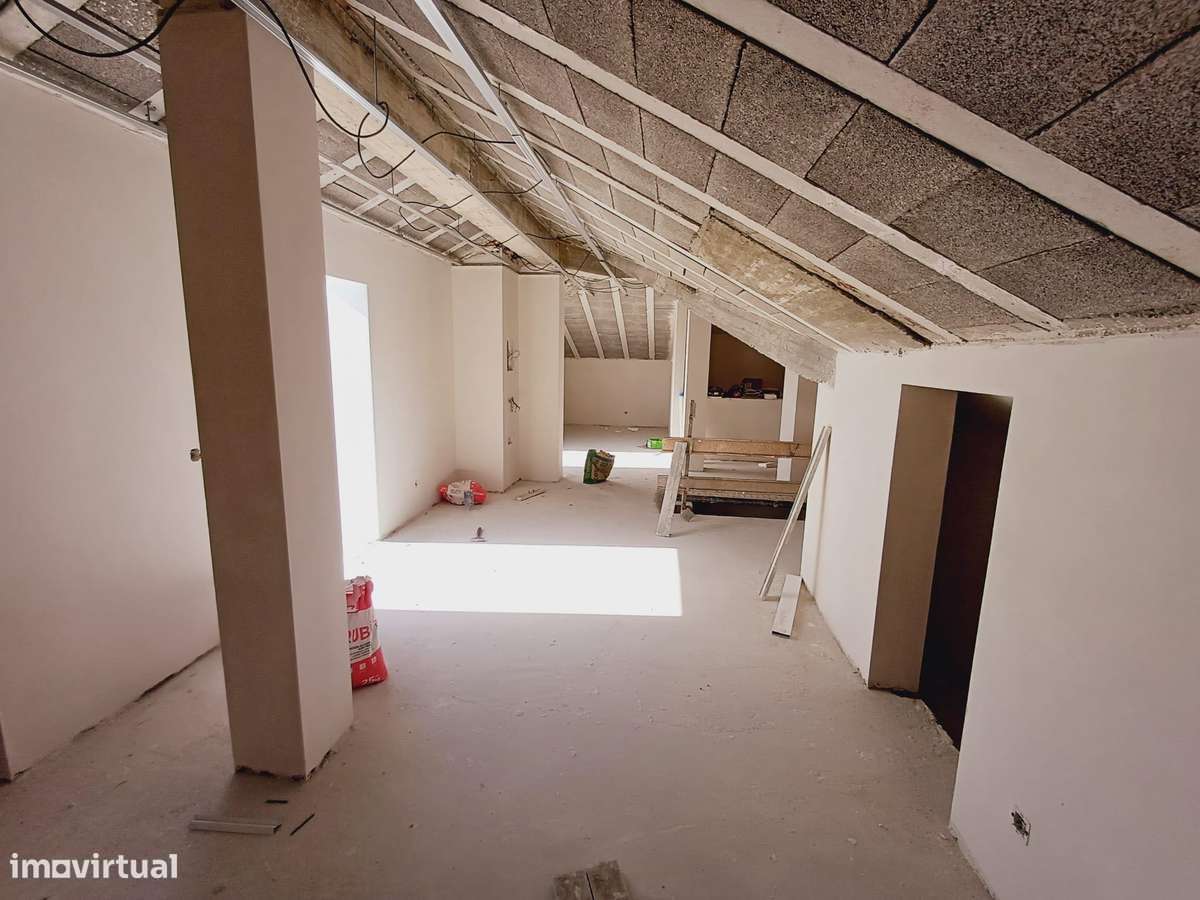 Apartamento T2 Novo de Luxo com garagem em Almancil-12