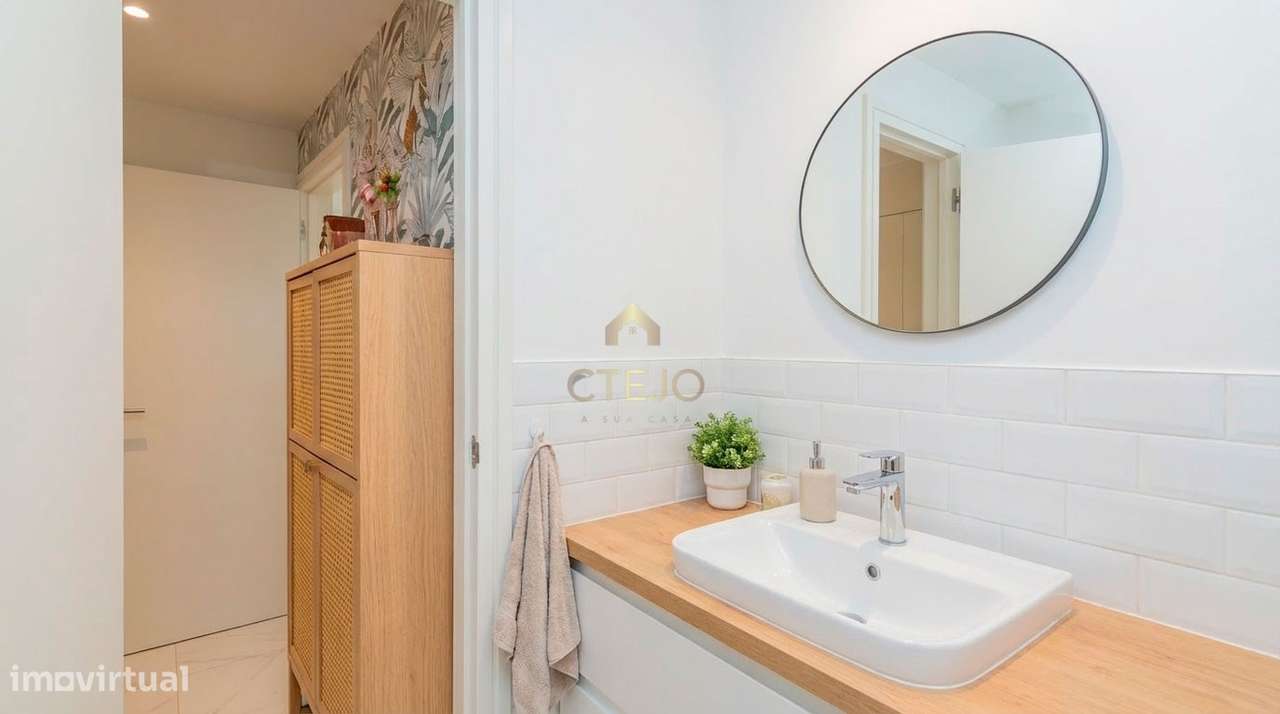 Fantástico T2 na Nova Urbanização Portela-24