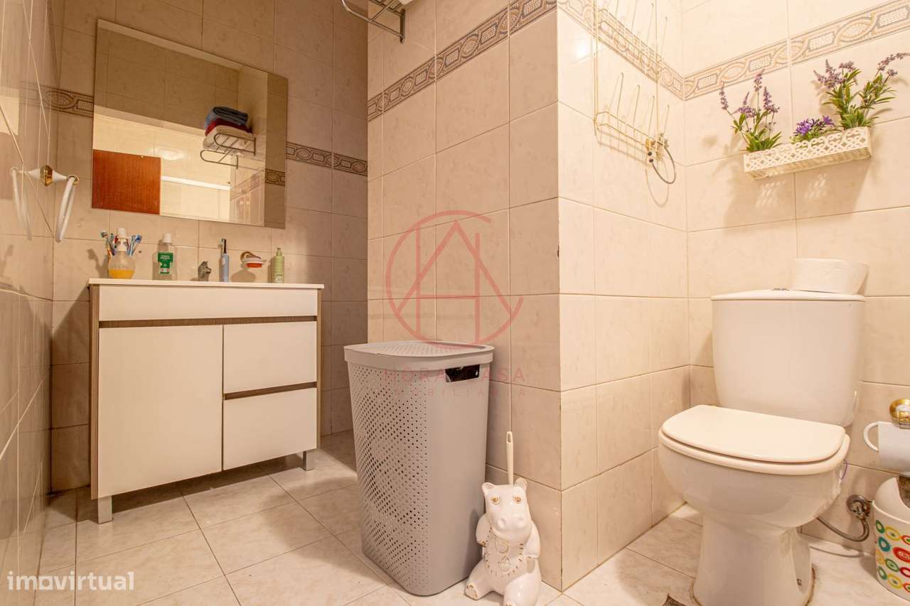 APARTAMENTO T3 1º andar c/ elevador - Sto Antonio da Charneca-32