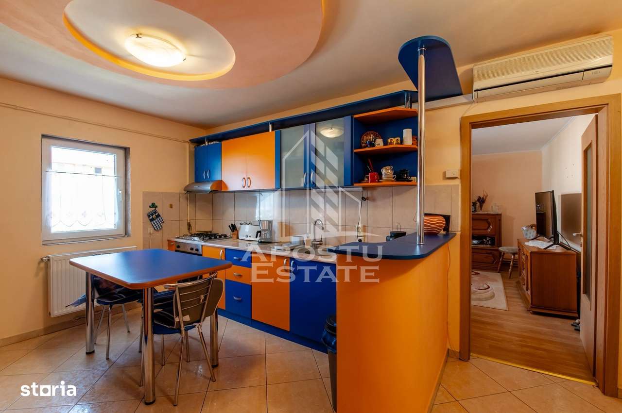 Apartament cu 3 camere,  doua bai , centrala termica , decomandat - Imagine principală: 4/10