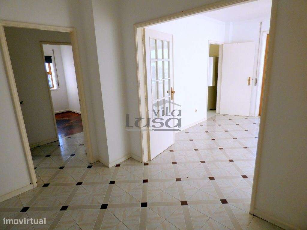 T3 + Escritório para Arrendamento em Miramar com garagem - Grande imagem: 5/24