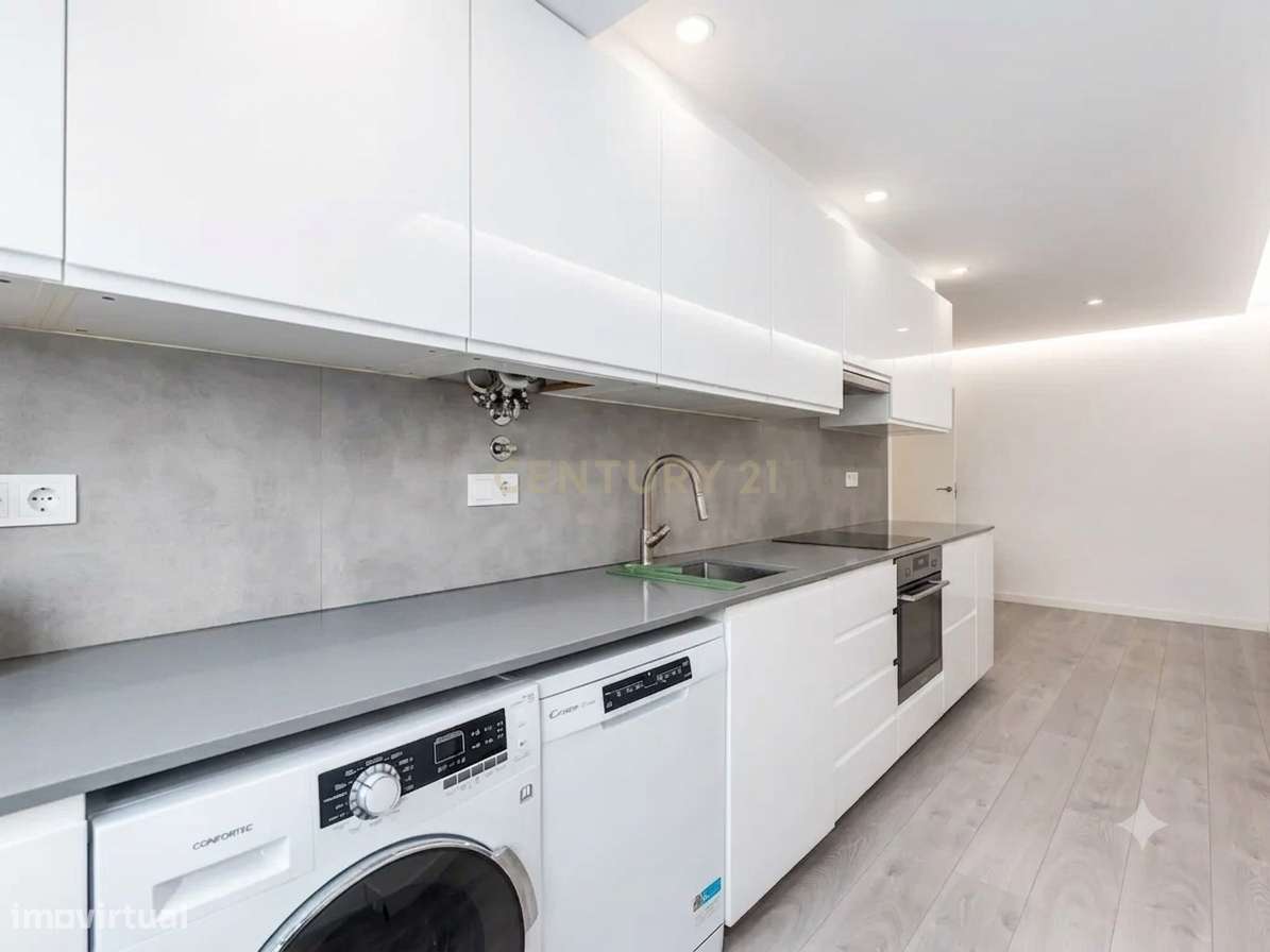 Apartamento Renovado T2 em Agualva e Mira Sintra, Lisboa-6