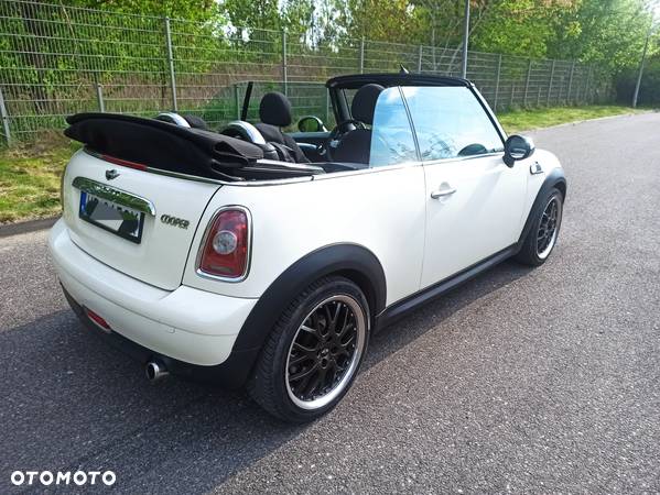 MINI Cooper Cabrio - 7