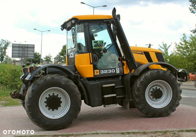 JCB Fastrac 3230 Plus - 7