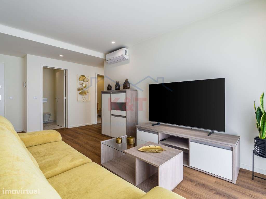 Apartamento T2 Mobilado a estrear com Piscina e Garagem - Grande imagem: 3/35