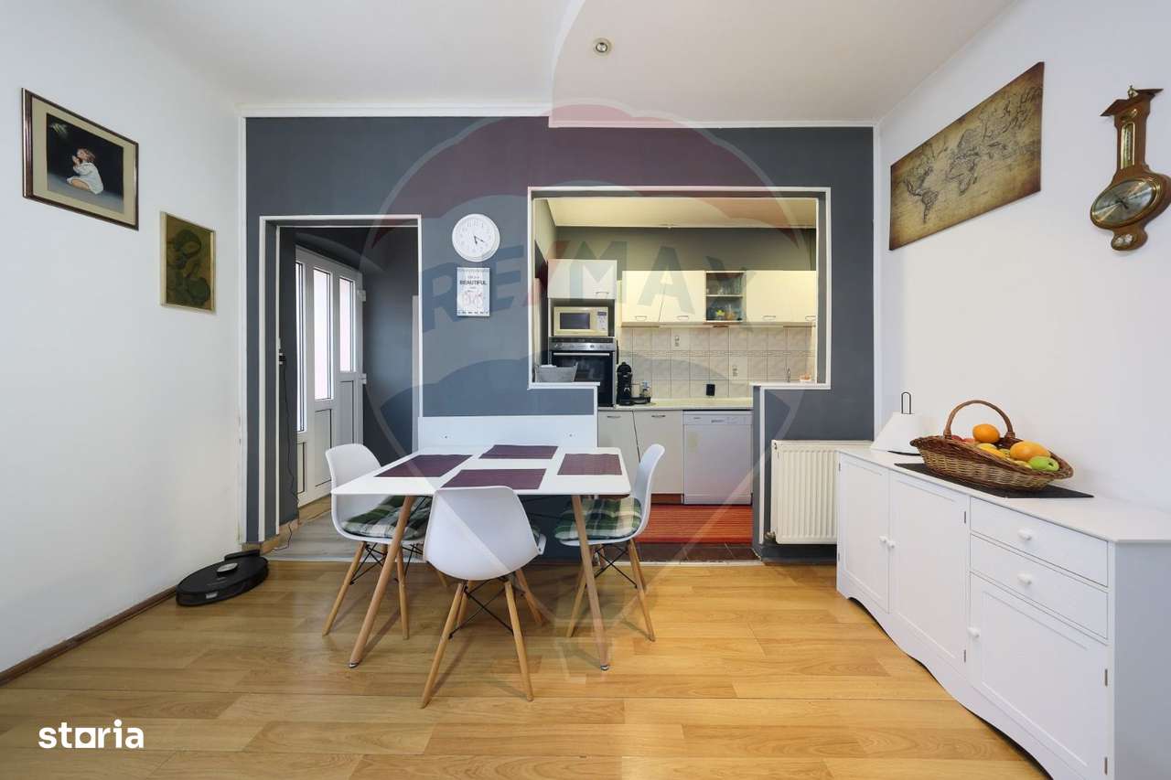 Casă 6 camere și teren 1200 mp - Imagine principală: 4/20