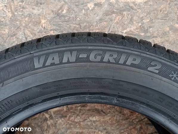 Opony Zimowe Wzmacniane 2x 195/60 R16C 99/97T Semperit Van-Grip 2 3020dot 2xDemo - 6