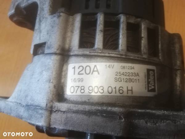 AUDI A8 D2 2.8 benzyna silnik APR alternator 078903016h - 3