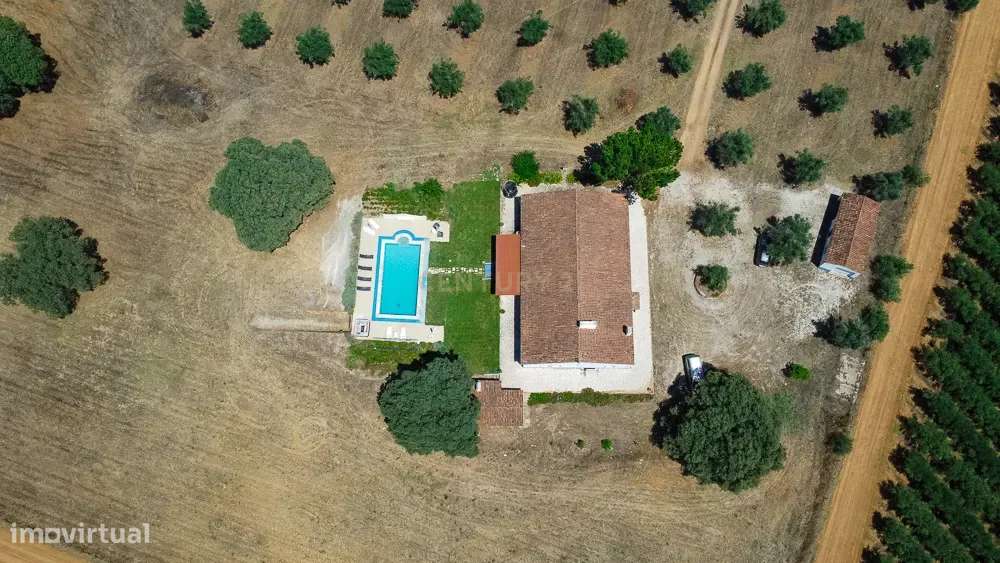 Quinta com 5 quartos, sala de jogos e piscina num lote de 4 hectares c - Grande imagem: 5/31