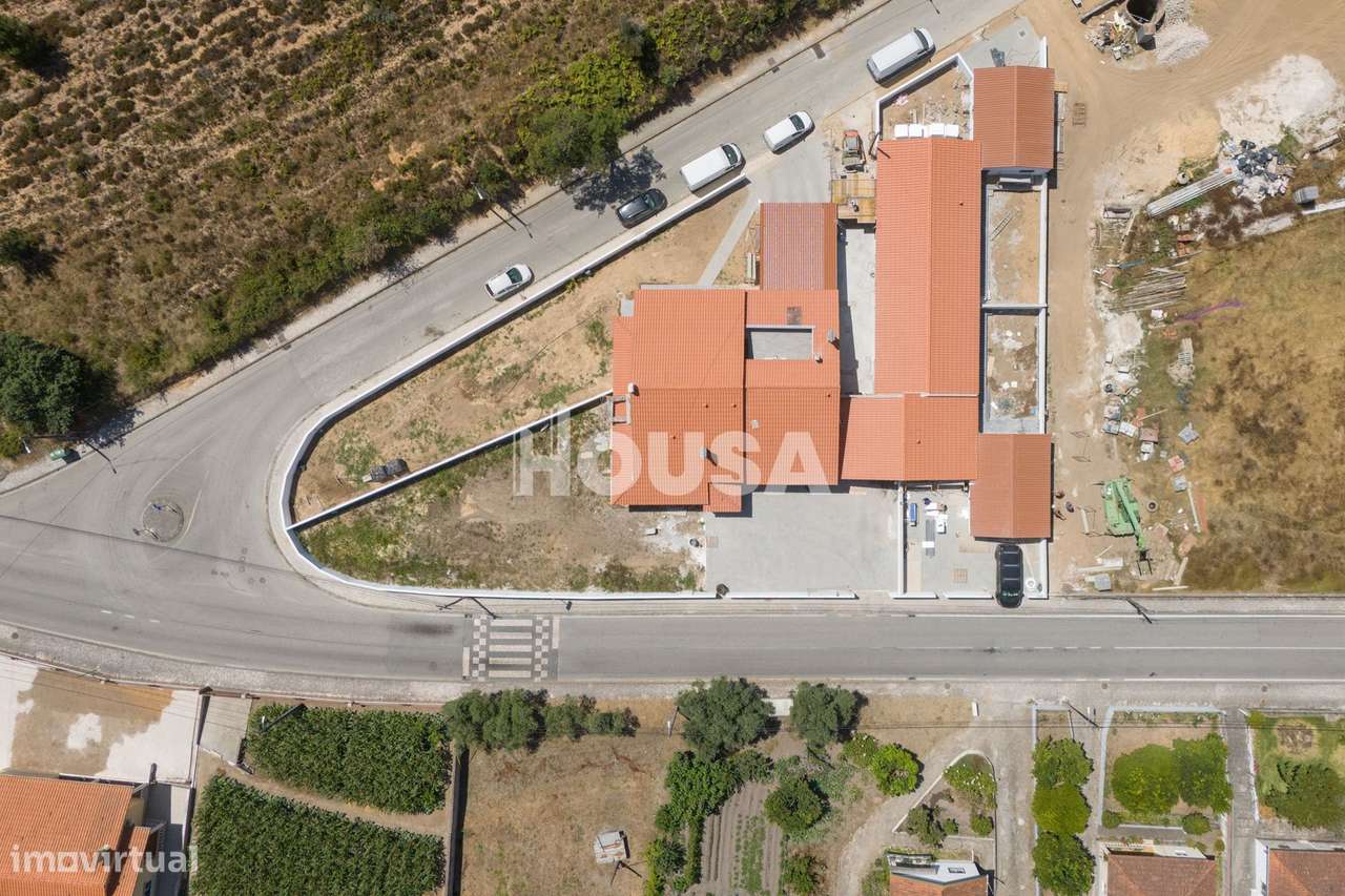 Moradia T3 Térrea Geminada – NOVA-18