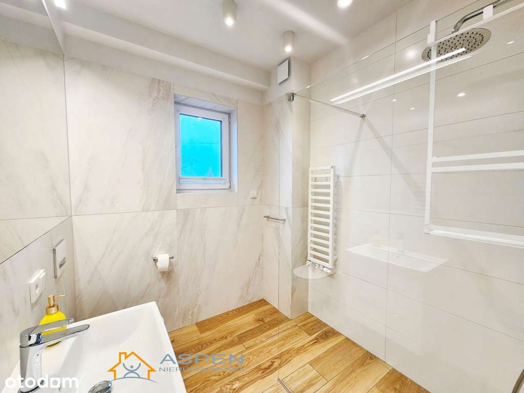 WYŁACZNOŚĆ  Piękny bliźniak, 2 łazienki, 4 sypialnie, garaż, pralnia-4