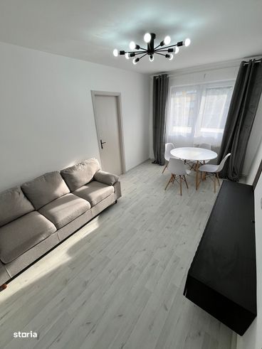 Apartament 2 camere Renovat Zona Micro 15  etajul 3 !!!-12
