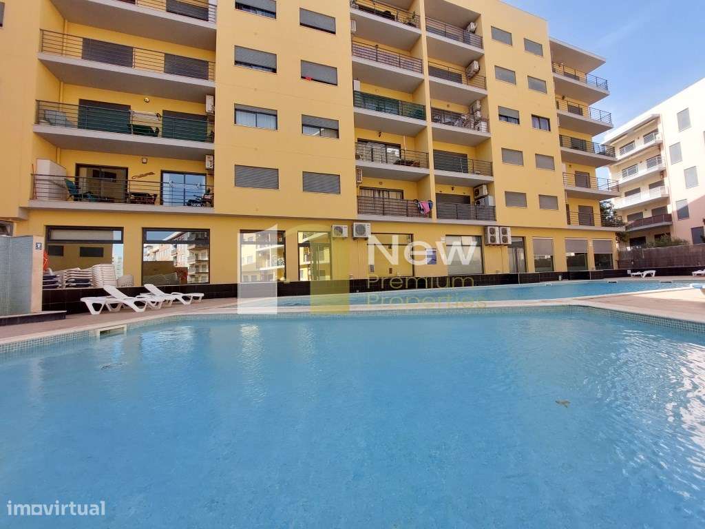 Apartamento T2 com Piscina em Armação de Pêra.-15