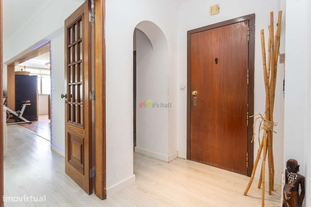 Apartamento T3, central com vista rio-6