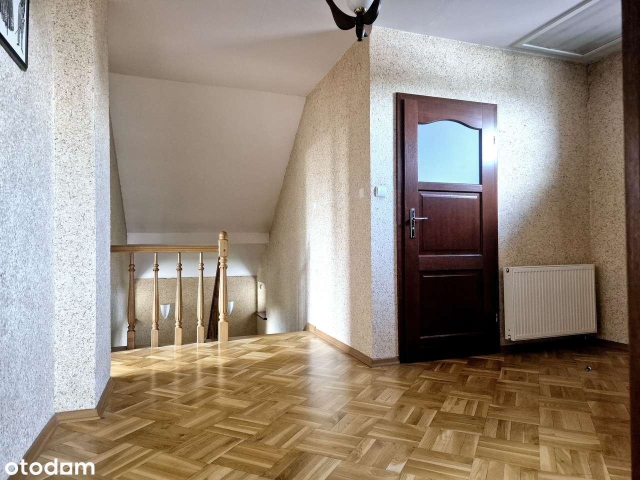 Dom w dobrej lokalizacji, swietny stan - Pełny obrazek: 5/17