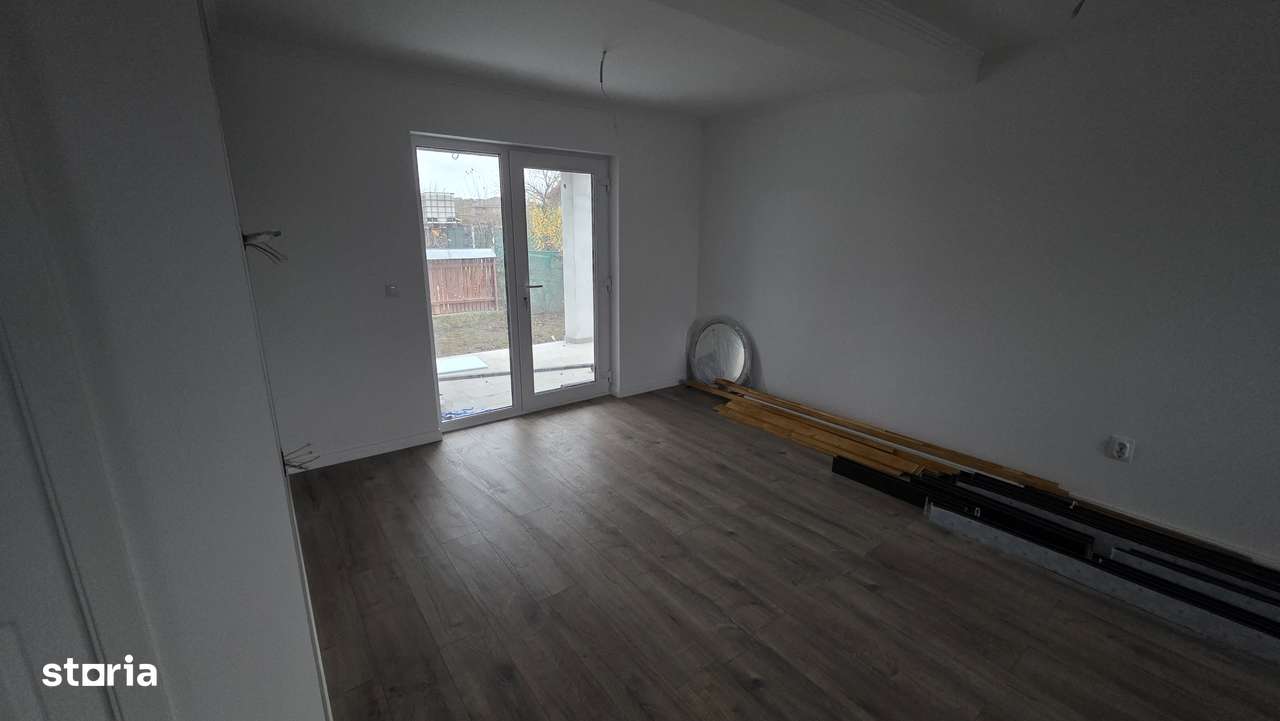 Casa Villa Ciurbesti ( vedere lac )-8