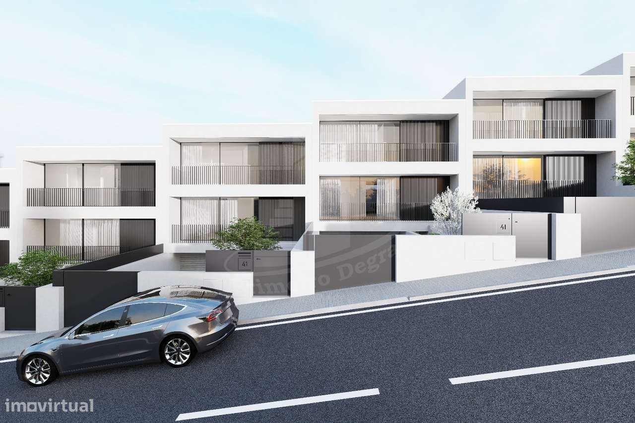 Moradia T3 com Qualidade, Conforto e Design Moderno na Encosta do Bom-1