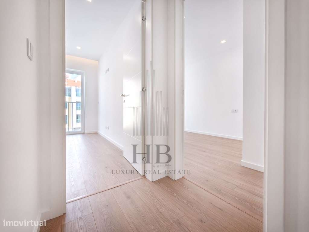 Apartamento T3 com varanda e vista Mar-31