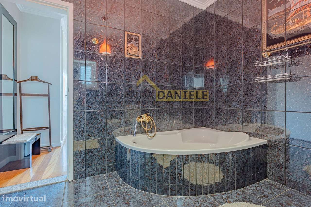 Moradia em Travanca com 3 suítes e 1425m2 de terreno-57