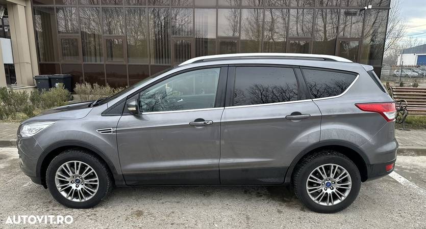 Ford Kuga 2.0 TDCi Powershift 4WD Titanium - 10