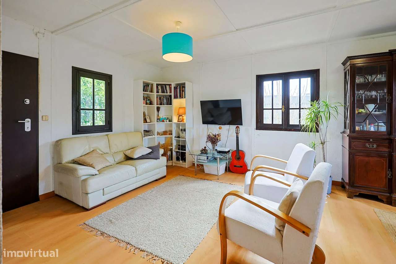 Moradia isolada T3 na Charneca de Caparica - Grande imagem: 2/33