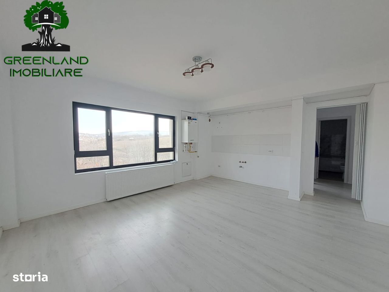 Apartament 2 camere, INTABULAT, Open Space Bloc Nou, zona Bucium, 42mp