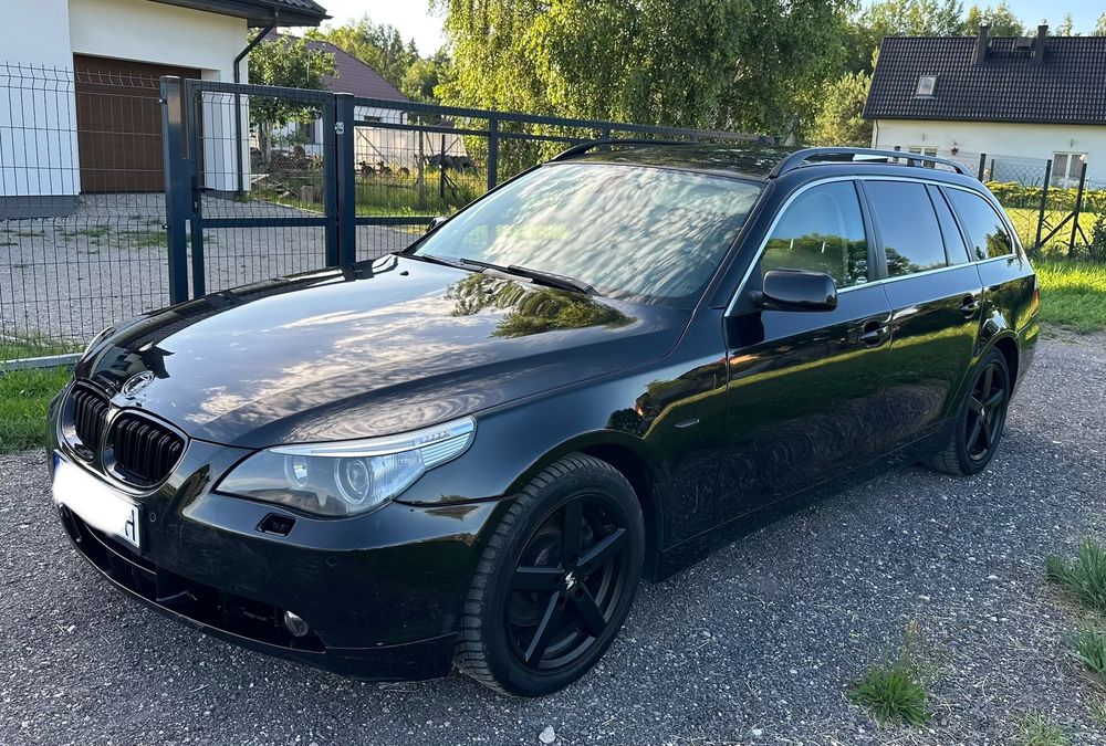 BMW 5 Series E60/E61 525xi 2006