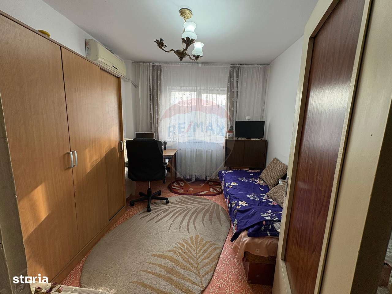 Apartament spațios cu 4 camere, vedere spectaculoasă, intrare Racadau-19