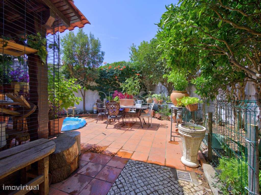 Moradia Independente T3+1 com Jardim Privado, Estúdio e Garagem | C...-4