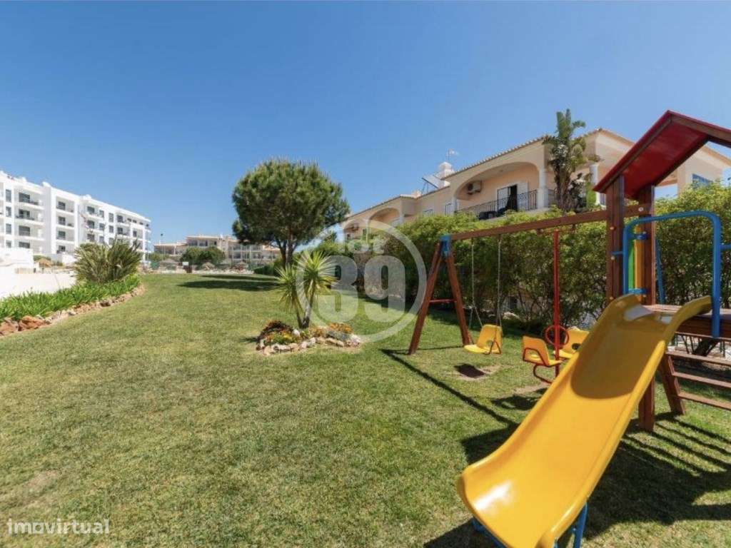 Apartamento T0+1 com Terraço Privativo e Licença AL | Torre da Medr...-27