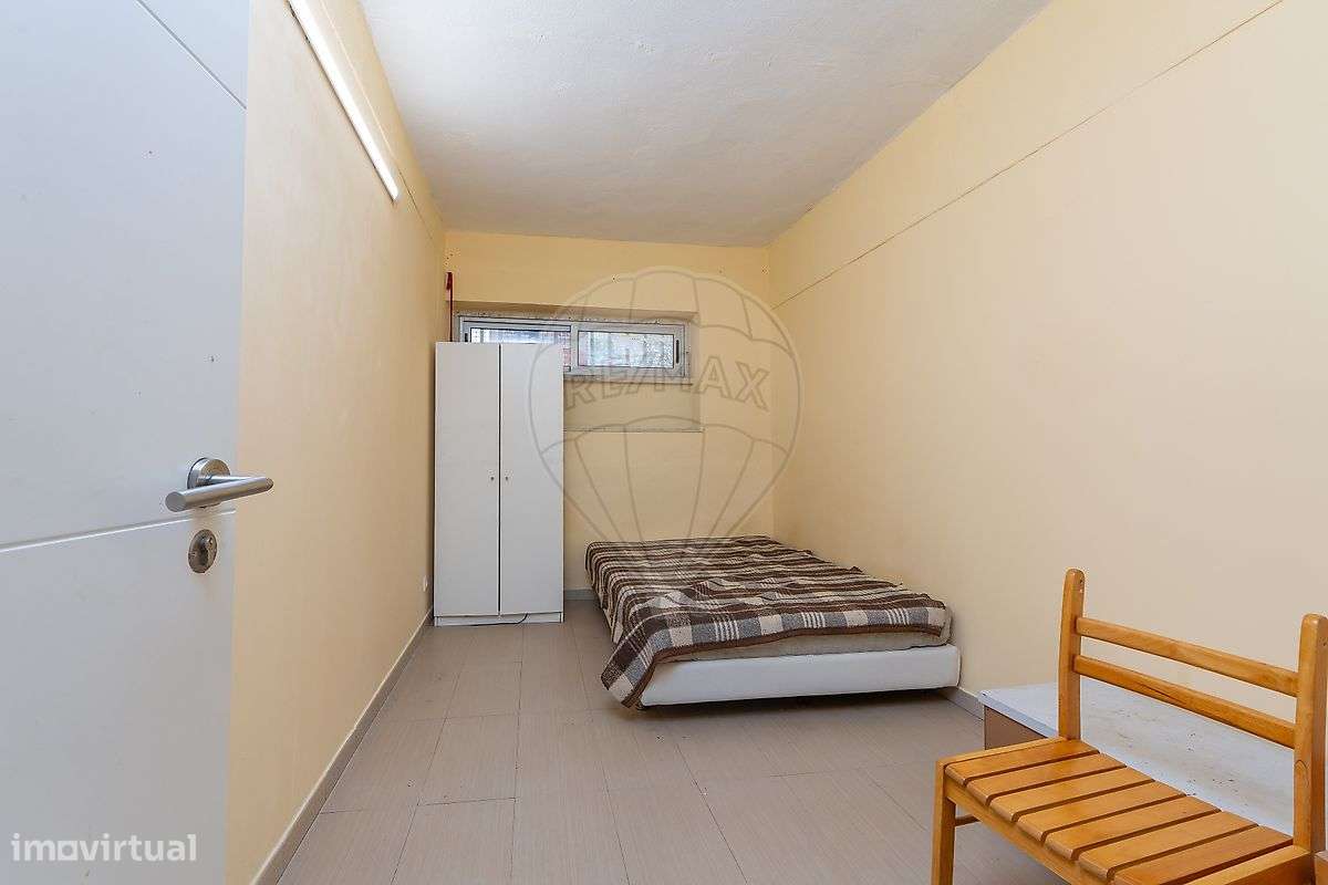 Armazém T12 para venda-11