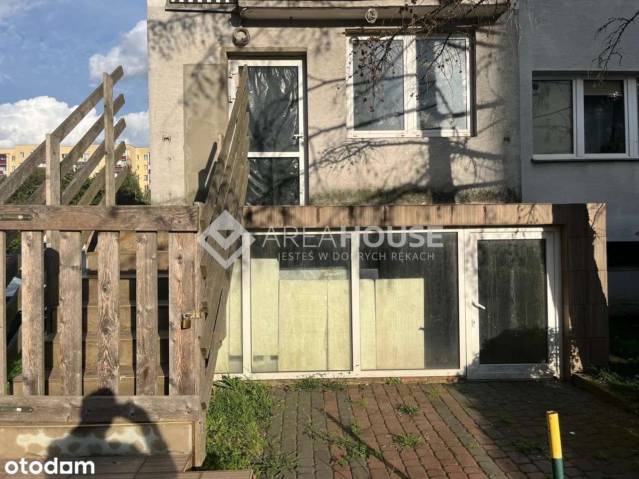 Dwupoziomowy lokal z wejściem od ulicy-4