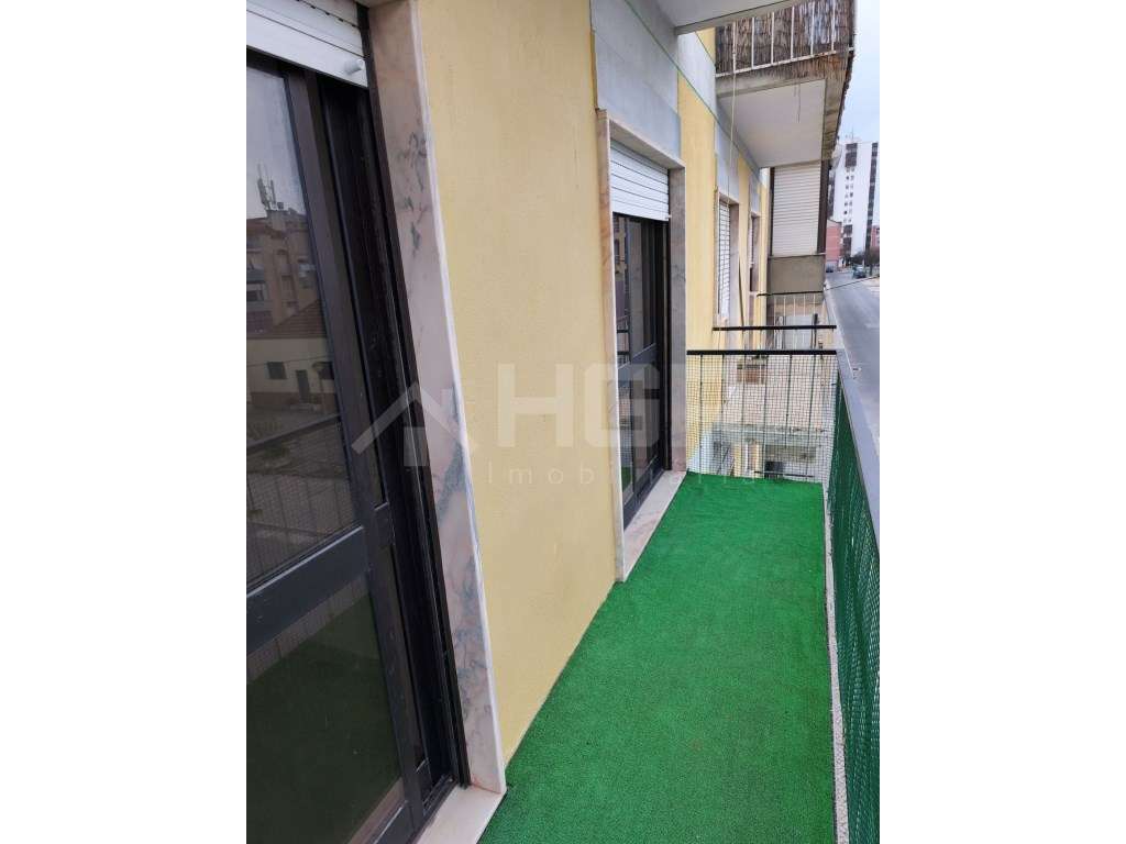 T3 | RENOVADO | 2 CASAS DE BANHO | ALTO SEIXALINHO-23