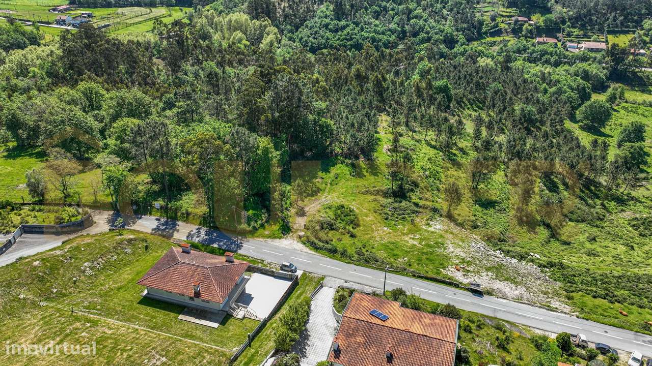 Moradia T3 Luxo em Fonte Arcada-7