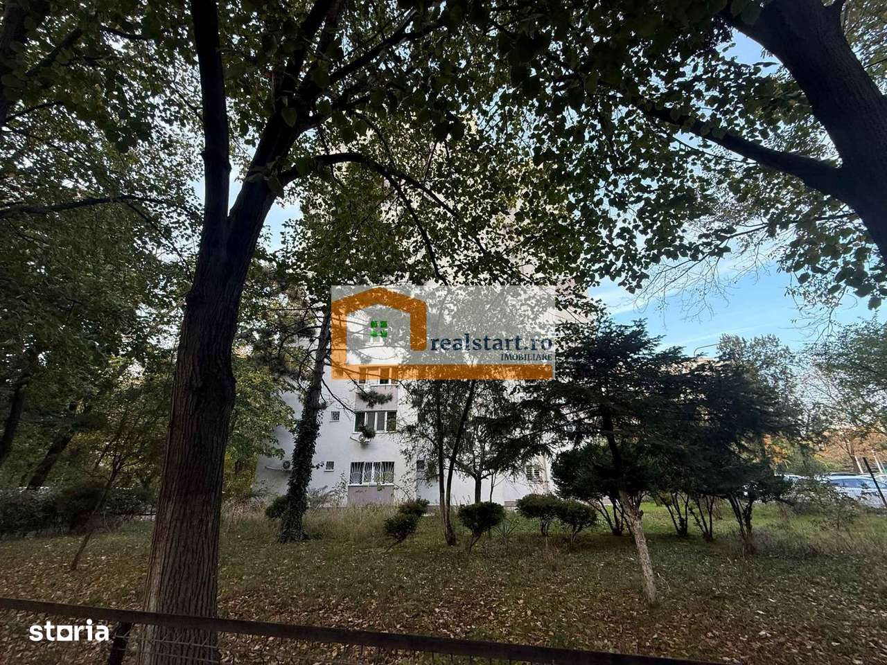 Metrou Romancierilor, bloc anvelopat, instalatii noi, langa Lidl, Plaz-16