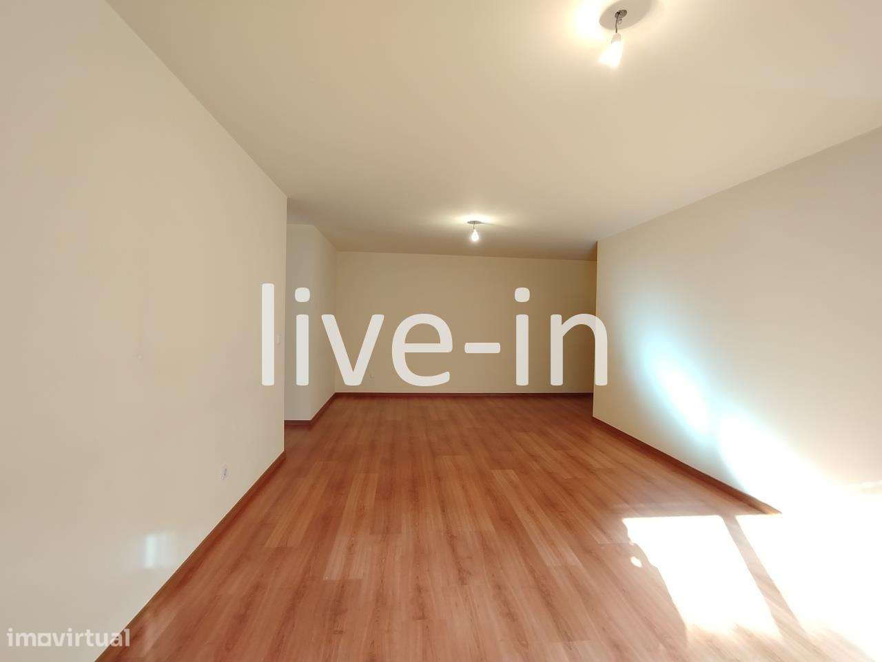 Apartamento T2 com boas áreas em Aradas - Grande imagem: 4/9