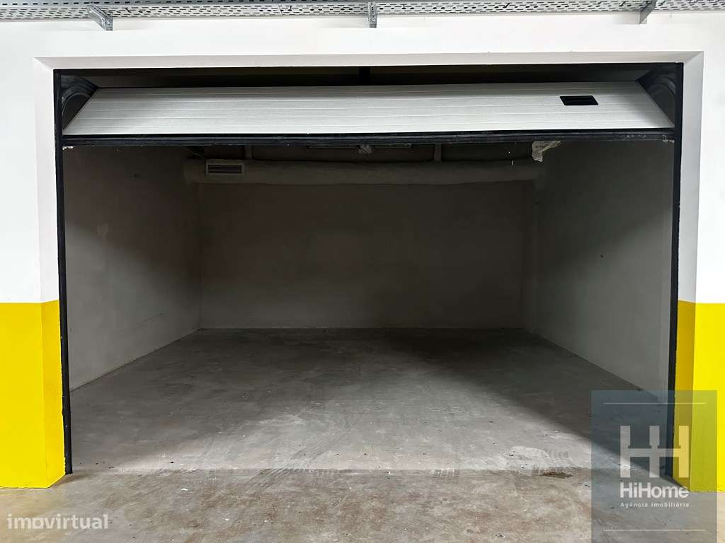 Box em Garagem no Caniço, Santa Cruz - Grande imagem: 4/10