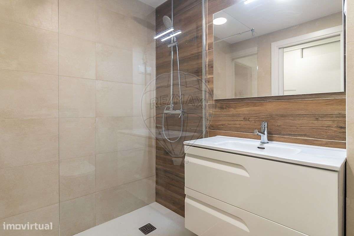 Apartamento T3 no Montijo, com parqueamento e arrecadação-23